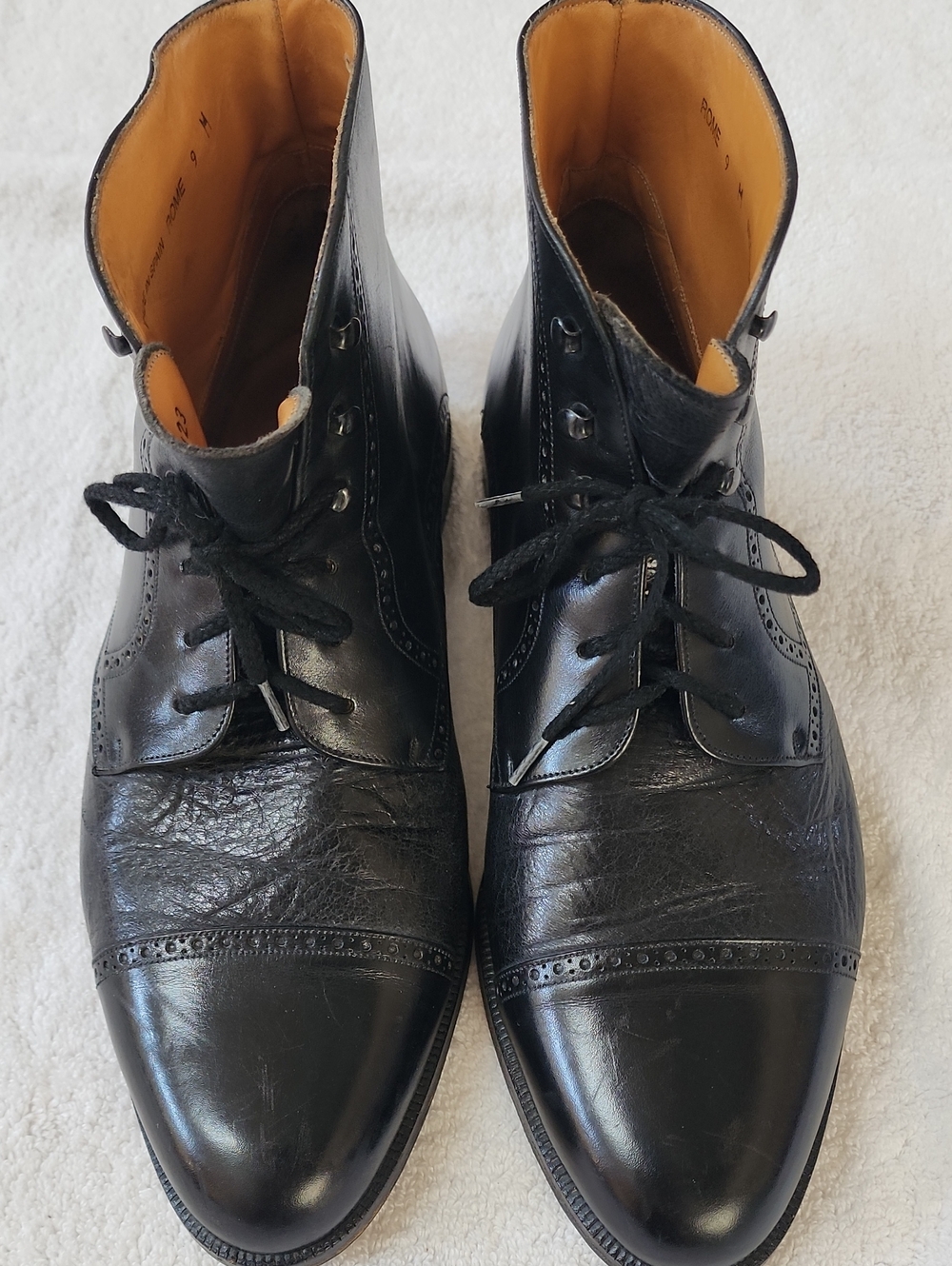 Mezlan Men's Black Leather Cap-Toe Lace-Up Boots Size 9 Preowned